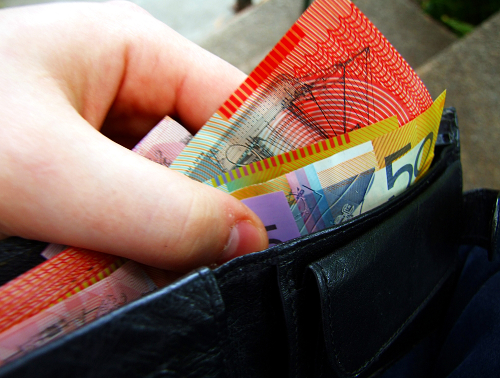 australian banknotes in a wallet | Buddii